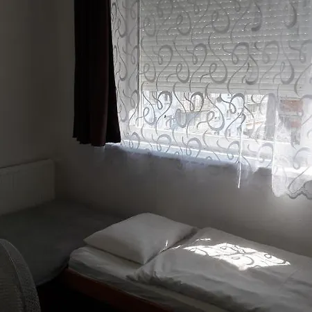 Austrian Business Ufo Einsteinova