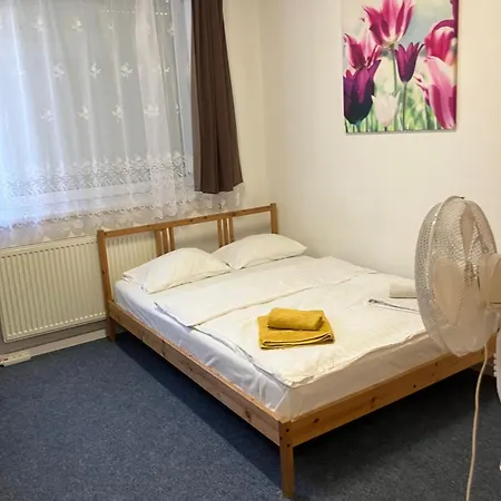 Guest house Austrian Business Ufo Einsteinova