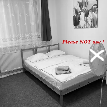 Austrian Business Ufo Einsteinova Guest house