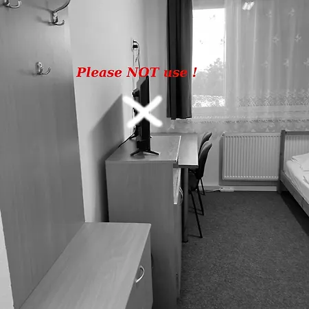 Austrian Business Ufo Einsteinova Guest house 3*