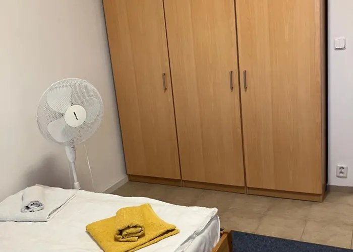 Vendégház Austrian Business Centrum Ufo Einsteinova Pozsony