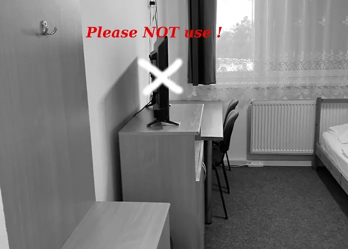 Austrian Business Centrum Ufo Einsteinova Guest house 3*