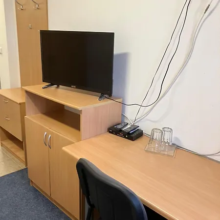 Konukevi Austrian Business Ufo Einsteinova 3*